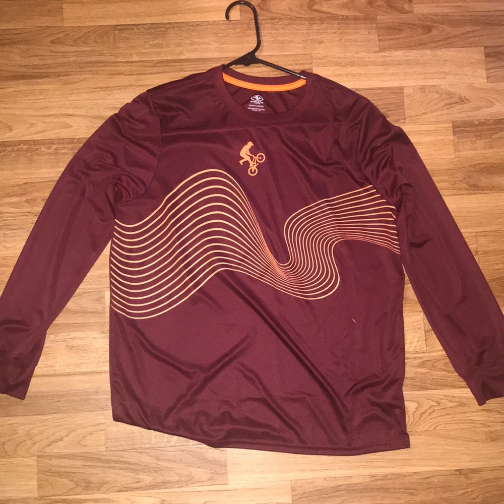 🎉🎉5 for $20🎉🎉 big boys athletic shirt